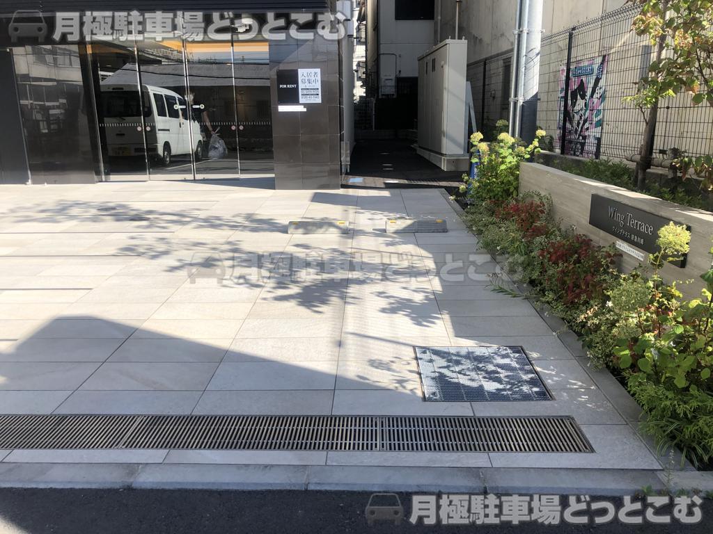 川崎市川崎区本町1-3-4の月極駐車場2