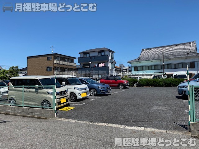 春日井市松新町2丁目11-2の月極駐車場2
