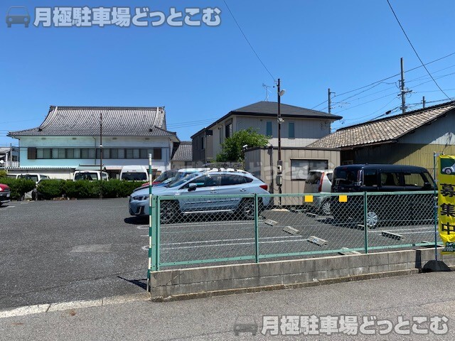 春日井市松新町2丁目11-2の月極駐車場3
