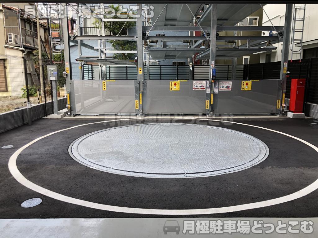 横浜市南区睦町1-13-15の月極駐車場1