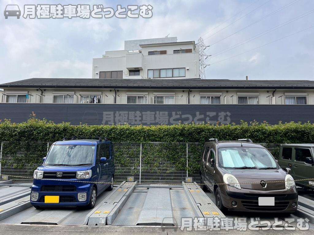 川崎市宮前区馬絹5丁目5-5の月極駐車場2