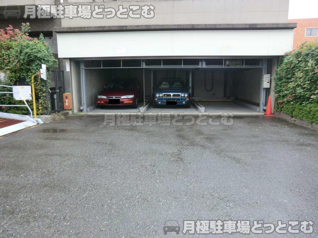 川崎市宮前区宮前平2-8-4の月極駐車場2