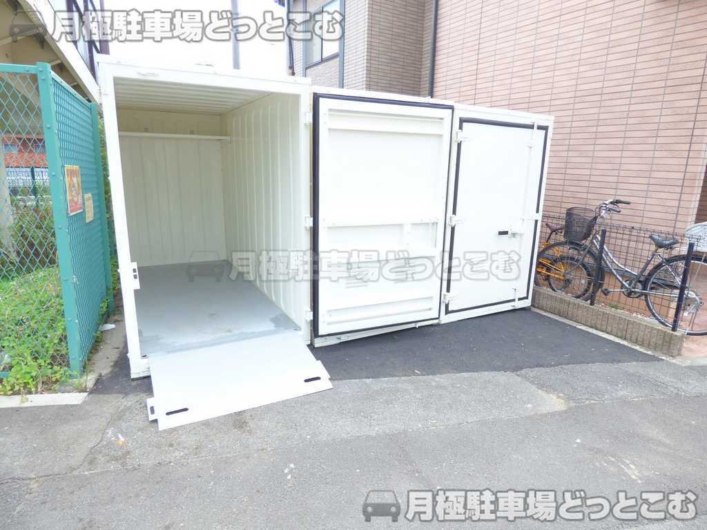 横浜市青葉区荏田町335-29の月極駐車場1