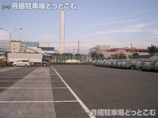 横浜市金沢区幸浦2-1-1の月極駐車場1