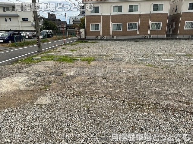 大府市中央町2丁目55の月極駐車場5