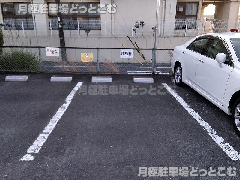 名古屋市緑区徳重1丁目908の月極駐車場7