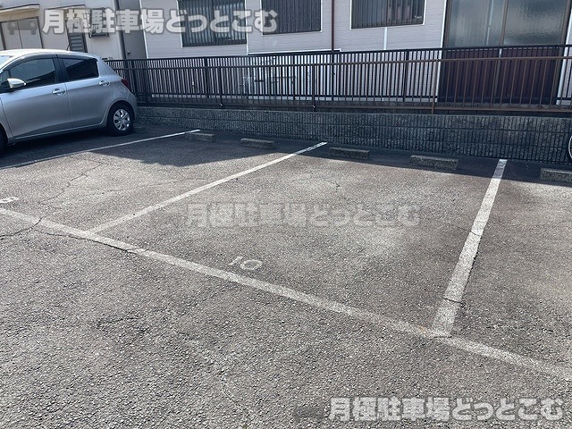 名古屋市中川区本前田町191の月極駐車場3