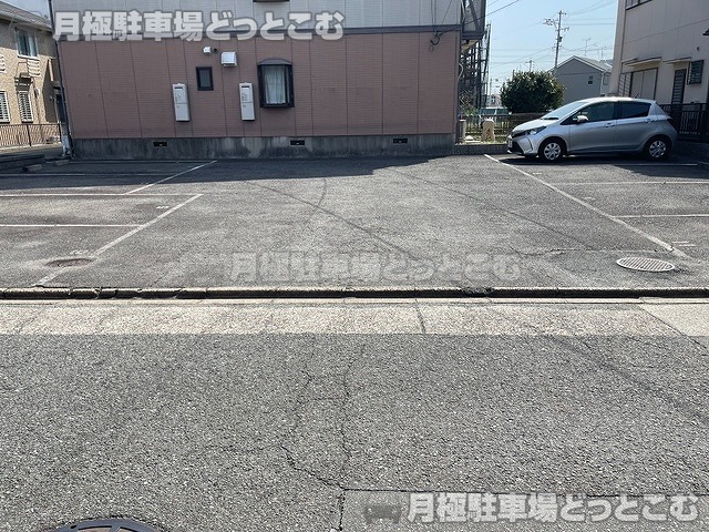 名古屋市中川区本前田町191の月極駐車場4