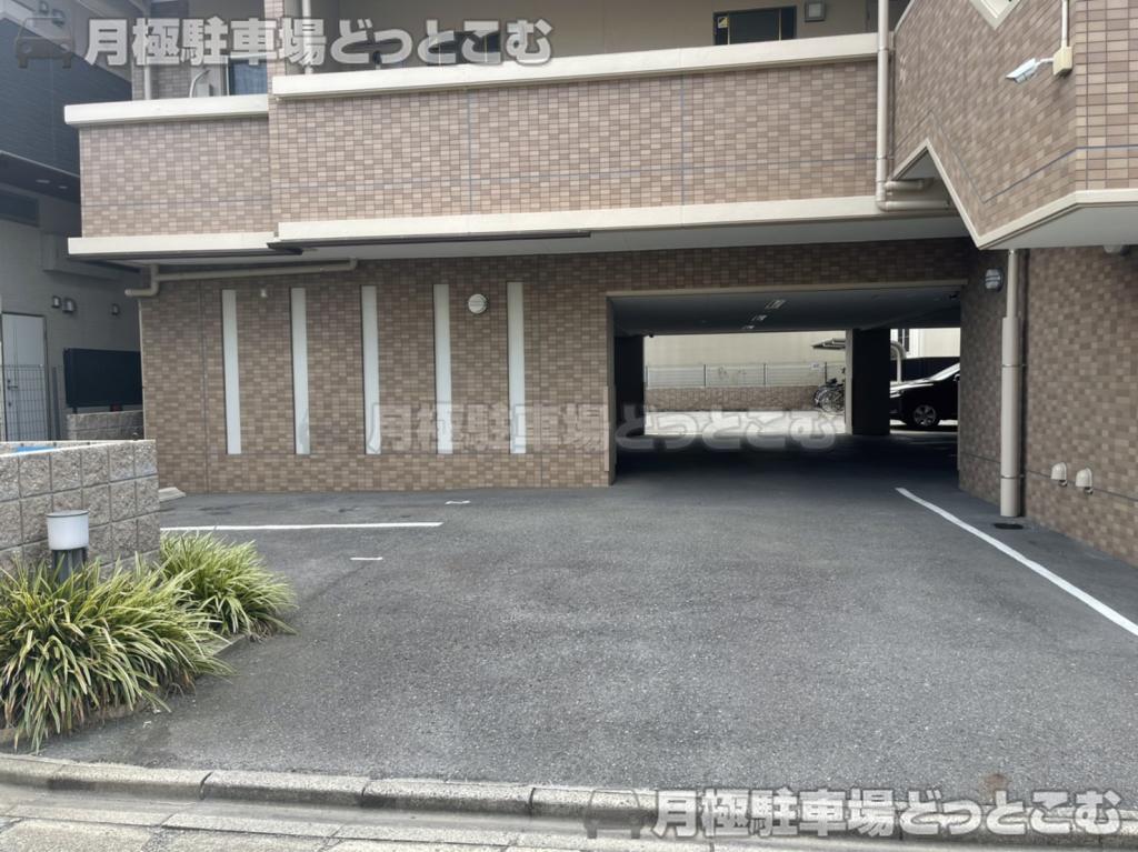 名古屋市西区上名古屋3丁目8-23の月極駐車場9