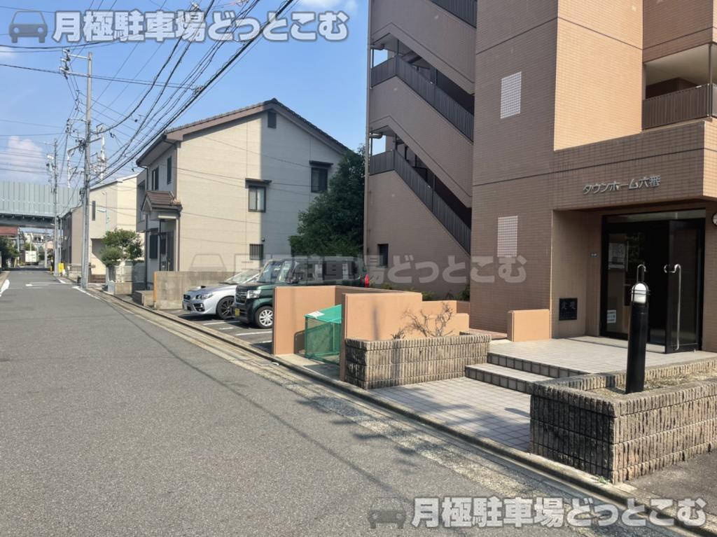 名古屋市熱田区六番1丁目5-28の月極駐車場3