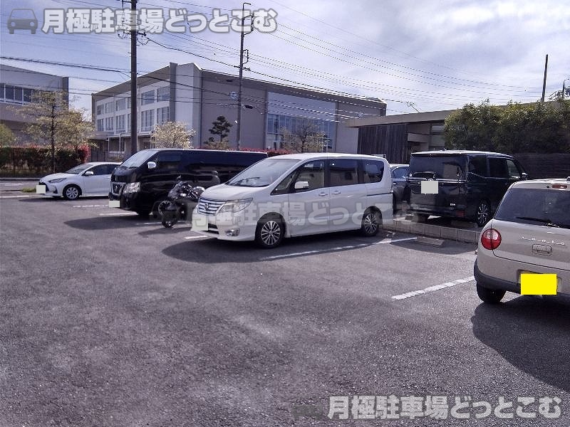 日進市竹の山4丁目621の月極駐車場2