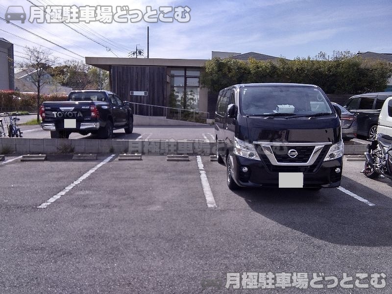 日進市竹の山4丁目621の月極駐車場4