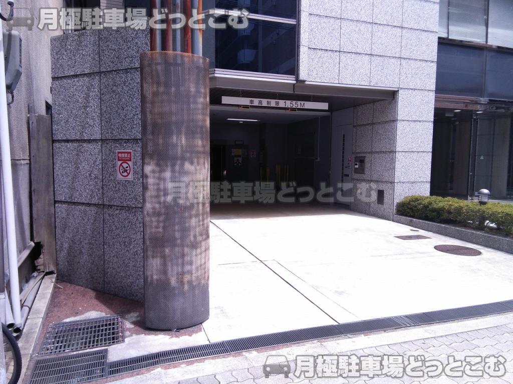 大阪市北区松ケ枝町1丁目3の月極駐車場2