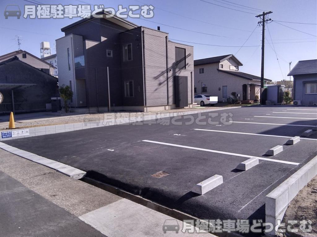 名古屋市守山区町南2705-1の月極駐車場5
