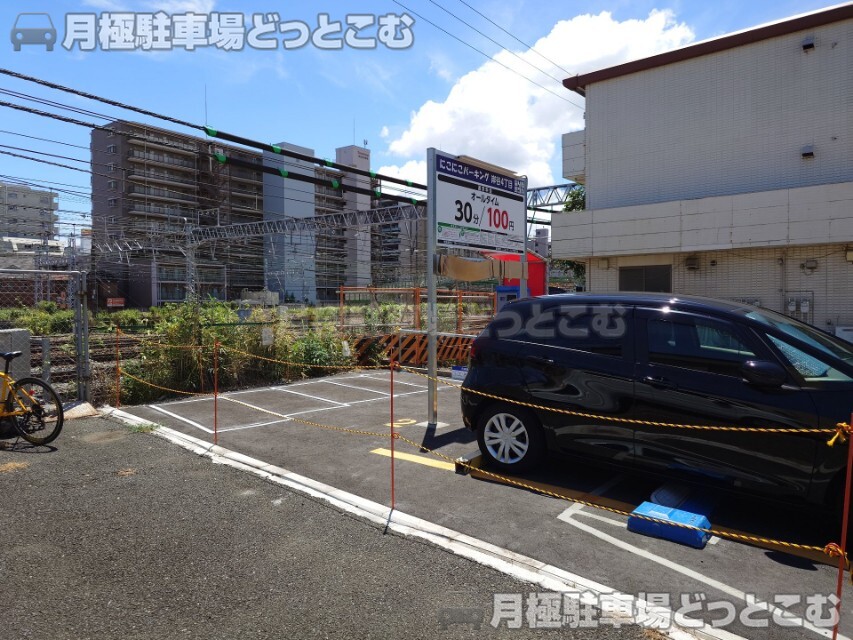 横浜市鶴見区岸谷4丁目33の月極駐車場3