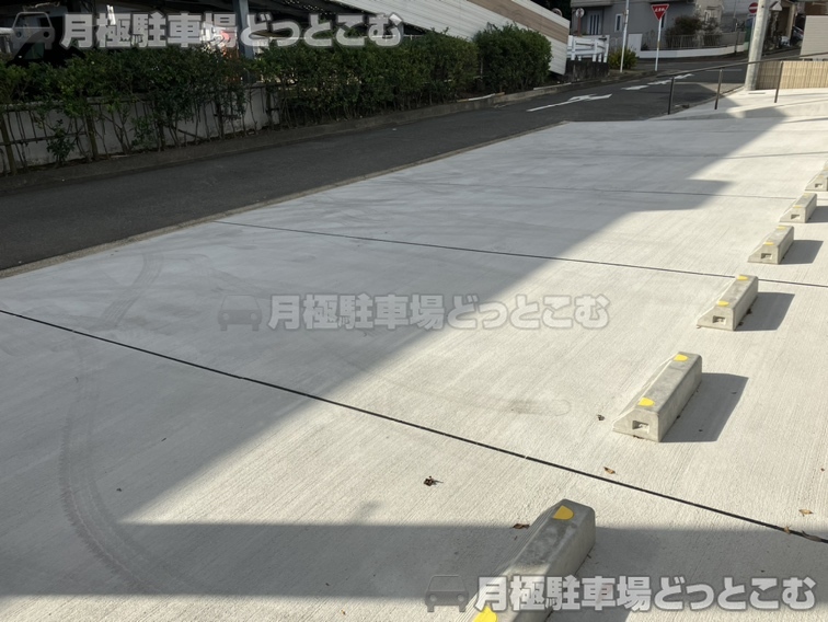 名古屋市西区名塚町2丁目106, 106-2の月極駐車場6