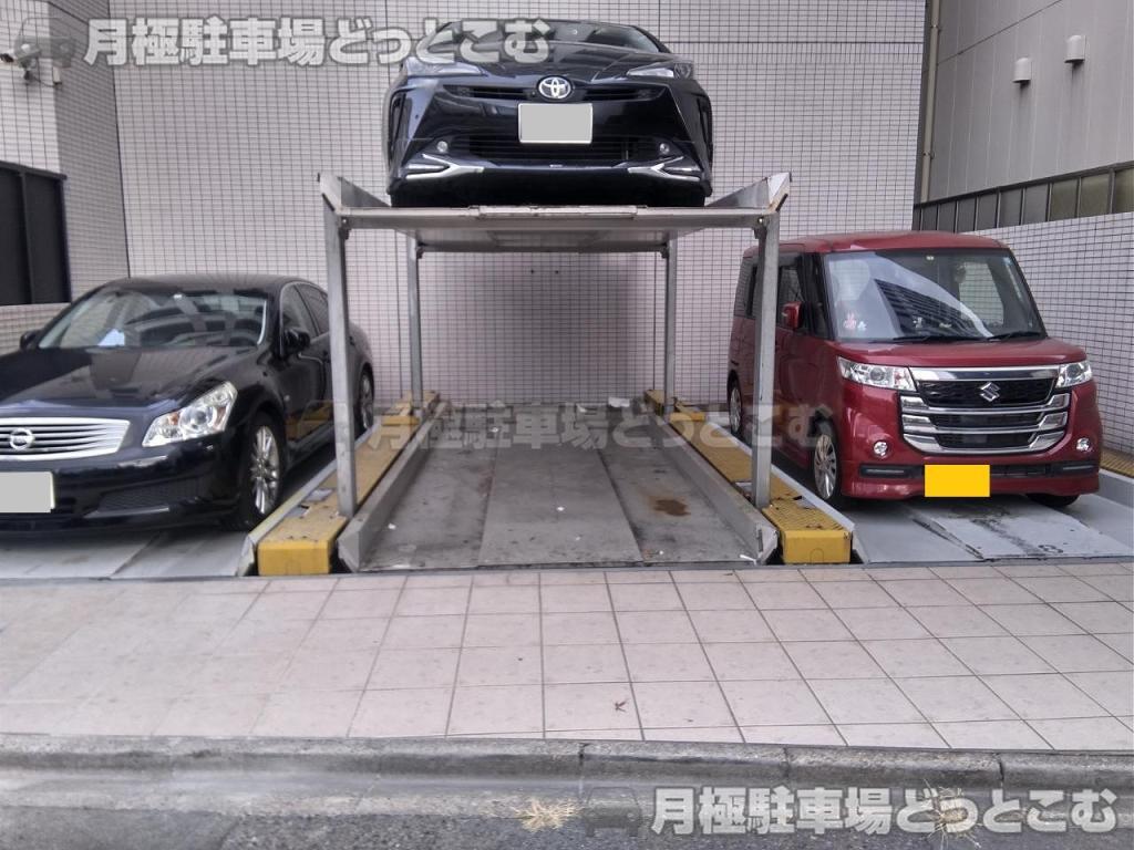 名古屋市中区新栄2丁目19-3の月極駐車場10
