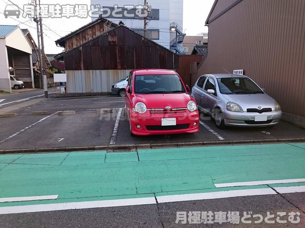 名古屋市中川区八熊2丁目の月極駐車場2