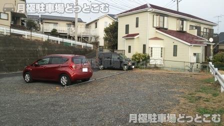 横浜市港南区日野2丁目の月極駐車場2