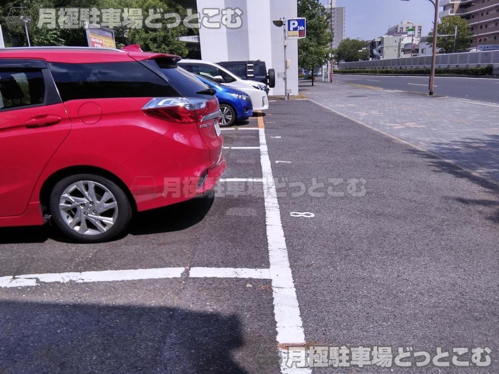 名古屋市千種区鏡池通3丁目3番2，3番3，4番1の月極駐車場7