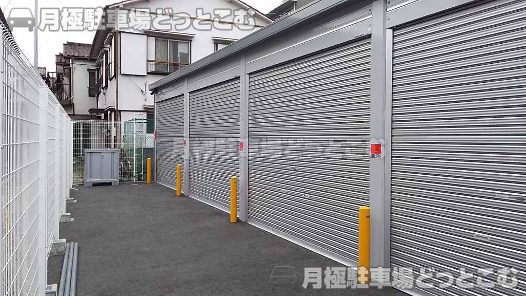 横浜市鶴見区下末吉1-25-10の月極駐車場1