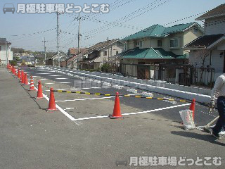 横浜市青葉区荏子田2-25-5の月極駐車場2