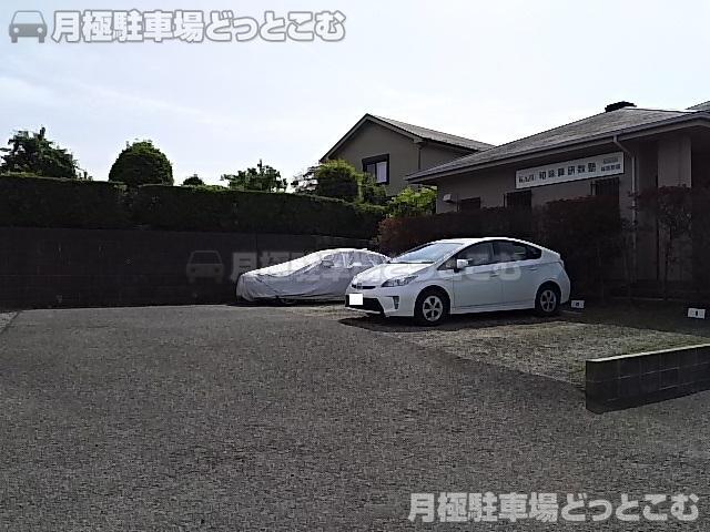 横浜市港北区篠原町1121-32の月極駐車場2