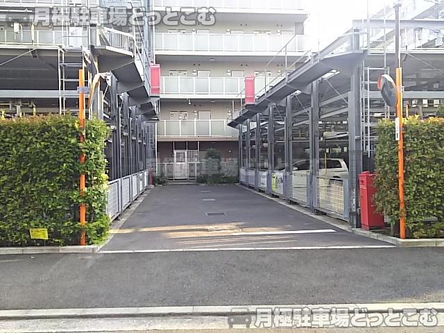 横浜市鶴見区下野谷町1-5の月極駐車場1