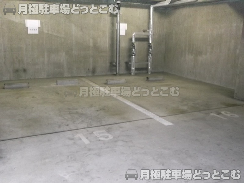 江東区亀戸2丁目35-13の月極駐車場2