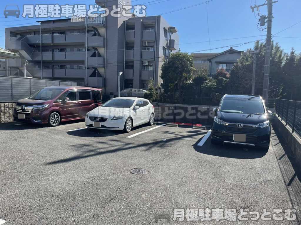 名古屋市昭和区南分町5丁目4の月極駐車場2