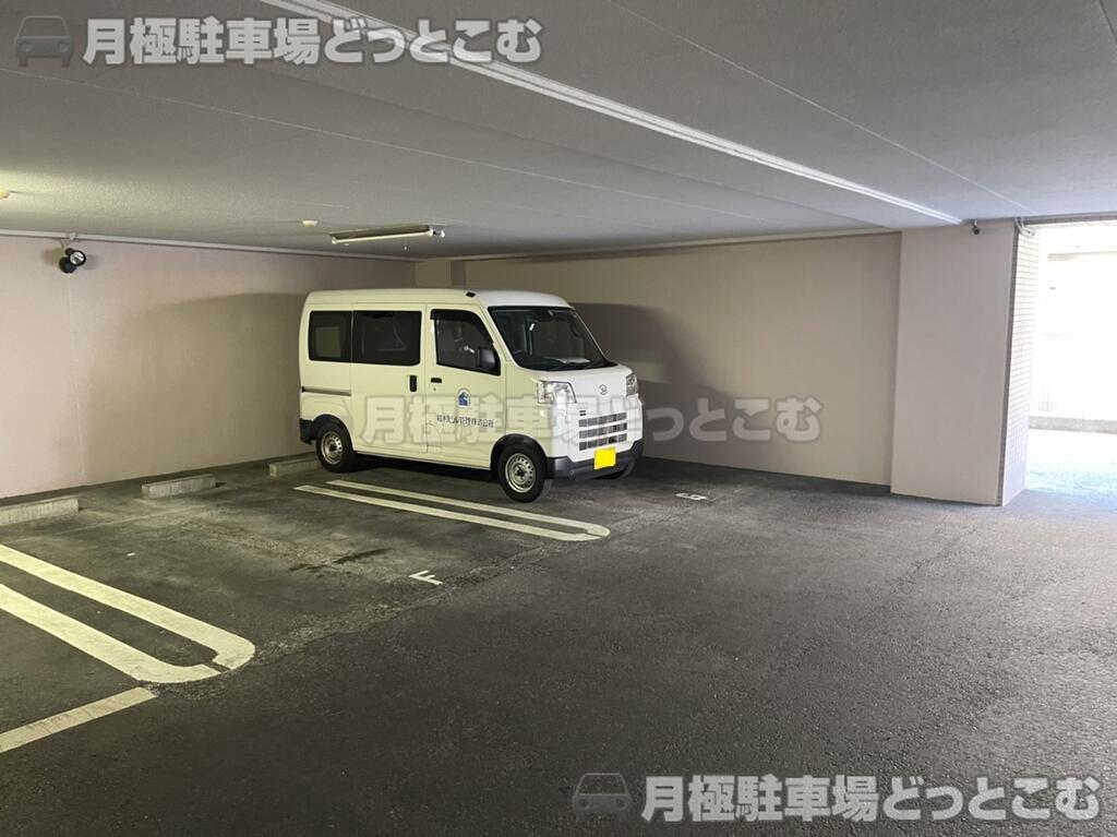 名古屋市千種区今池2丁目1-19の月極駐車場3