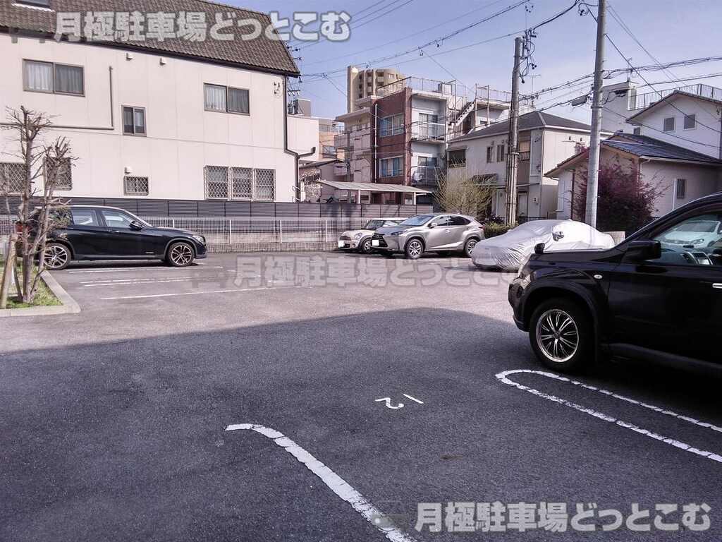名古屋市千種区今池南5-3の月極駐車場3