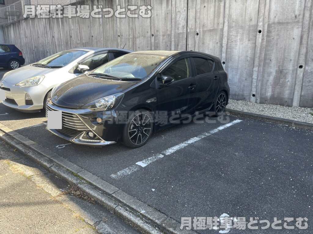 名古屋市千種区西山元町2丁目2の月極駐車場3