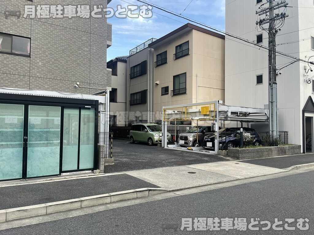 名古屋市中区松原3丁目4-27の月極駐車場3