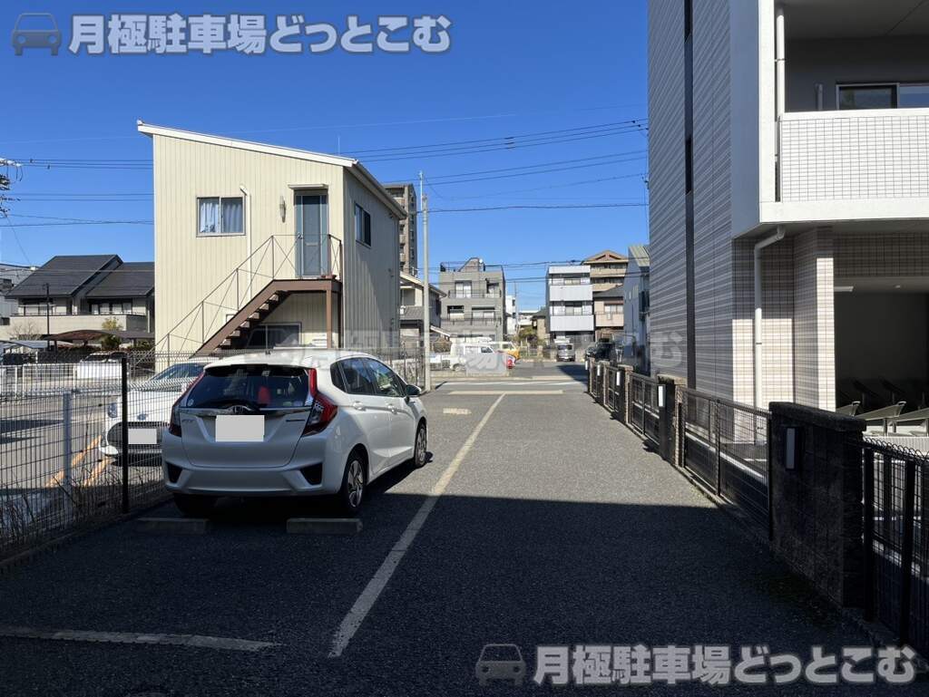 名古屋市東区筒井3丁目22-29の月極駐車場3