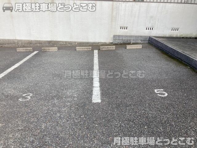名古屋市瑞穂区仁所町1丁目70-1の月極駐車場2