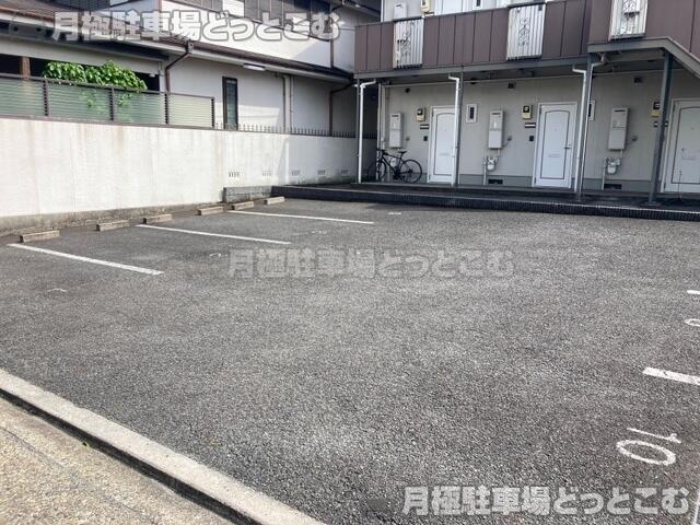 名古屋市瑞穂区仁所町1丁目70-1の月極駐車場3