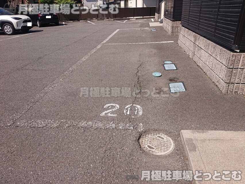豊明市新栄町1丁目14の月極駐車場2