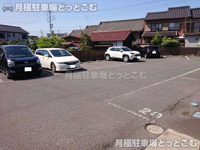豊明市新栄町1丁目14の月極駐車場3