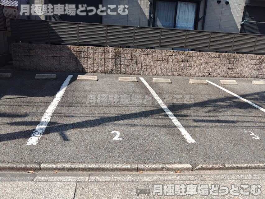 名古屋市東区徳川町610の月極駐車場2