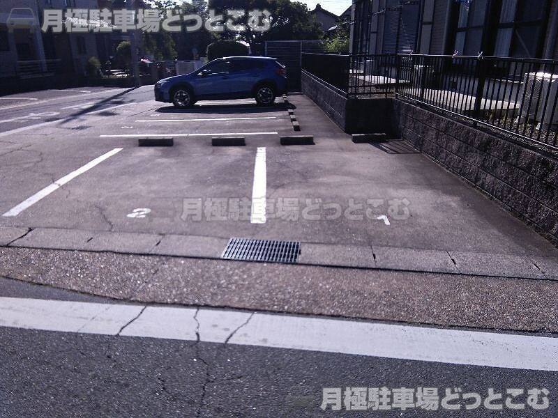 名古屋市名東区梅森坂3丁目2007の月極駐車場2
