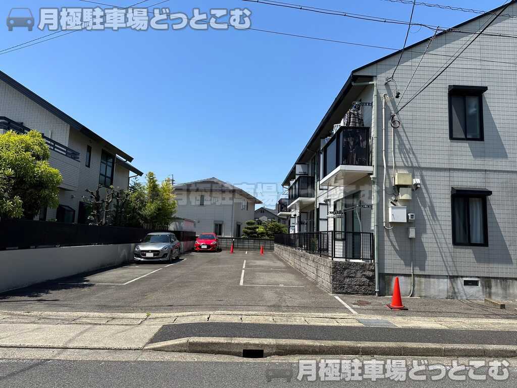 名古屋市北区如意5丁目140の月極駐車場1