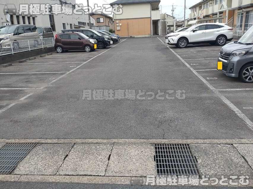 瀬戸市幡山町70の月極駐車場3