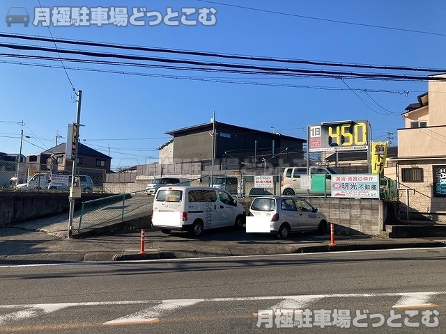 河内長野市栄町2－8の月極駐車場3