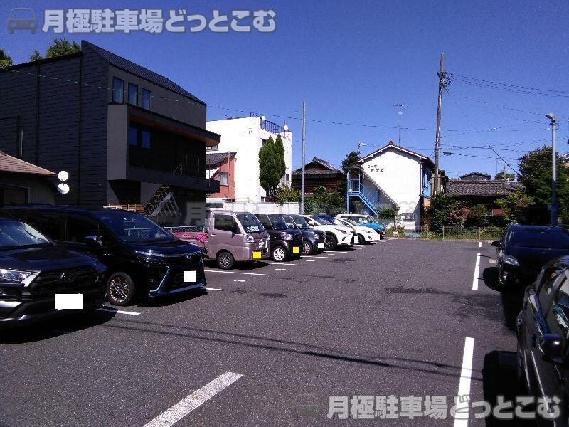 名古屋市瑞穂区亀城町3丁目1番27、1番28の月極駐車場3