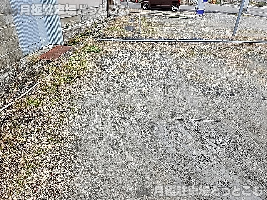 岩出市高塚48-10の月極駐車場7