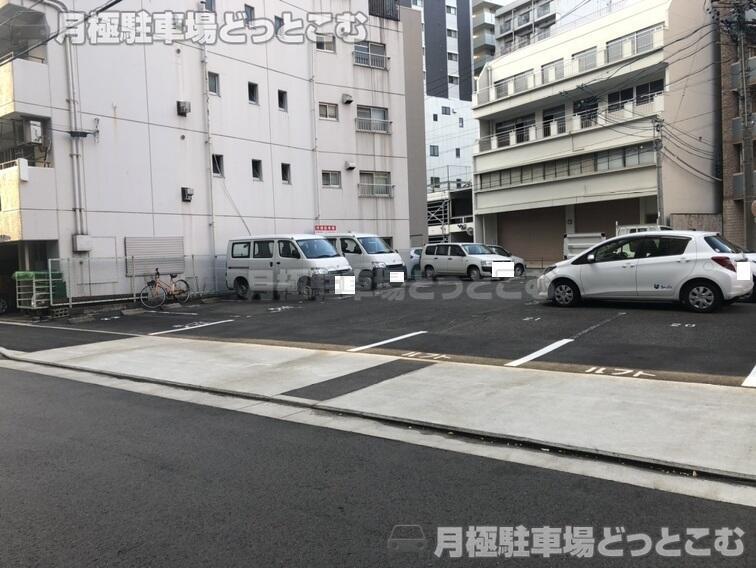 名古屋市中区千代田3丁目1006の月極駐車場2