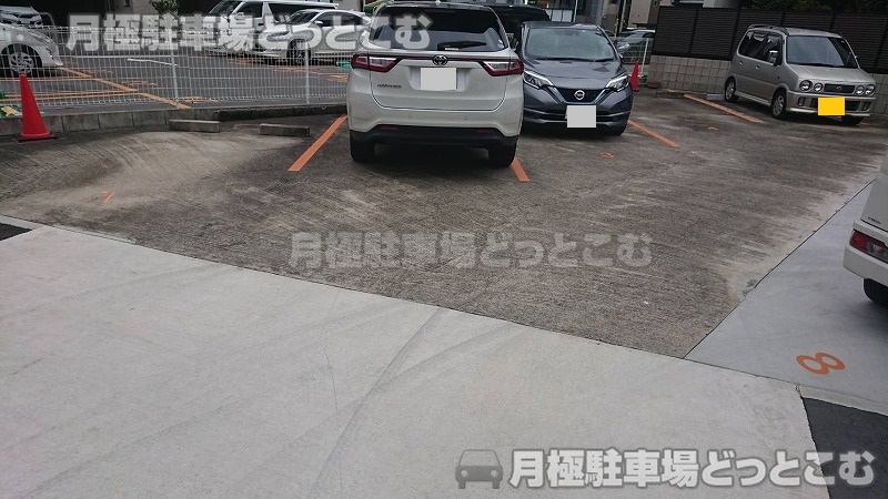 名古屋市中区新栄1丁目1802-1の月極駐車場8