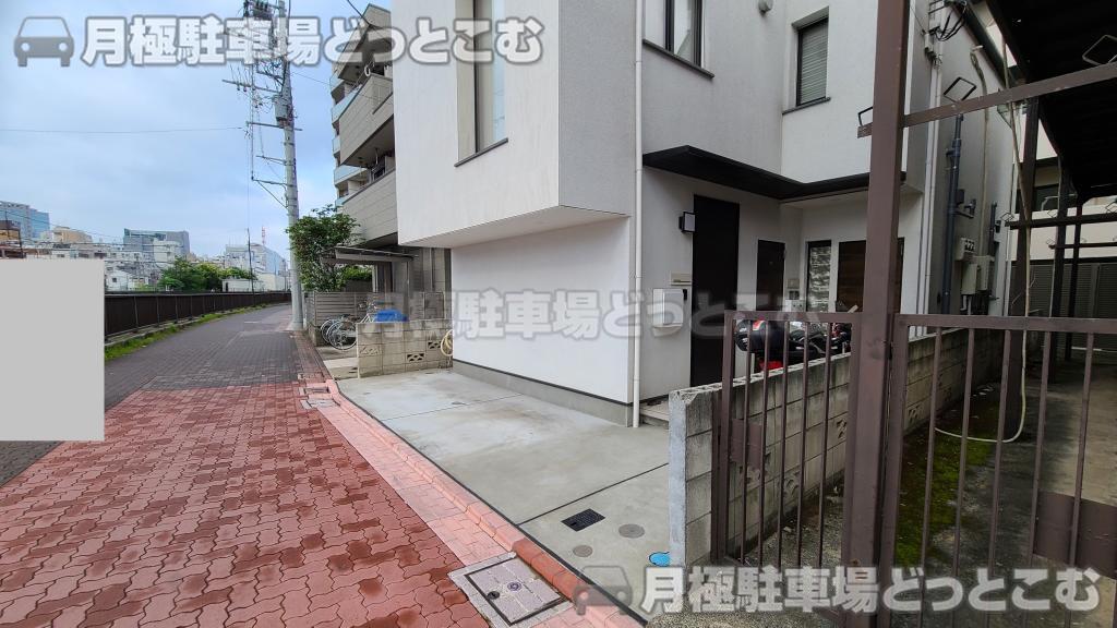 大田区西蒲田5丁目2-10の月極駐車場1