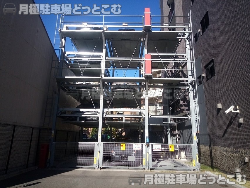 名古屋市東区代官町26-16の月極駐車場1